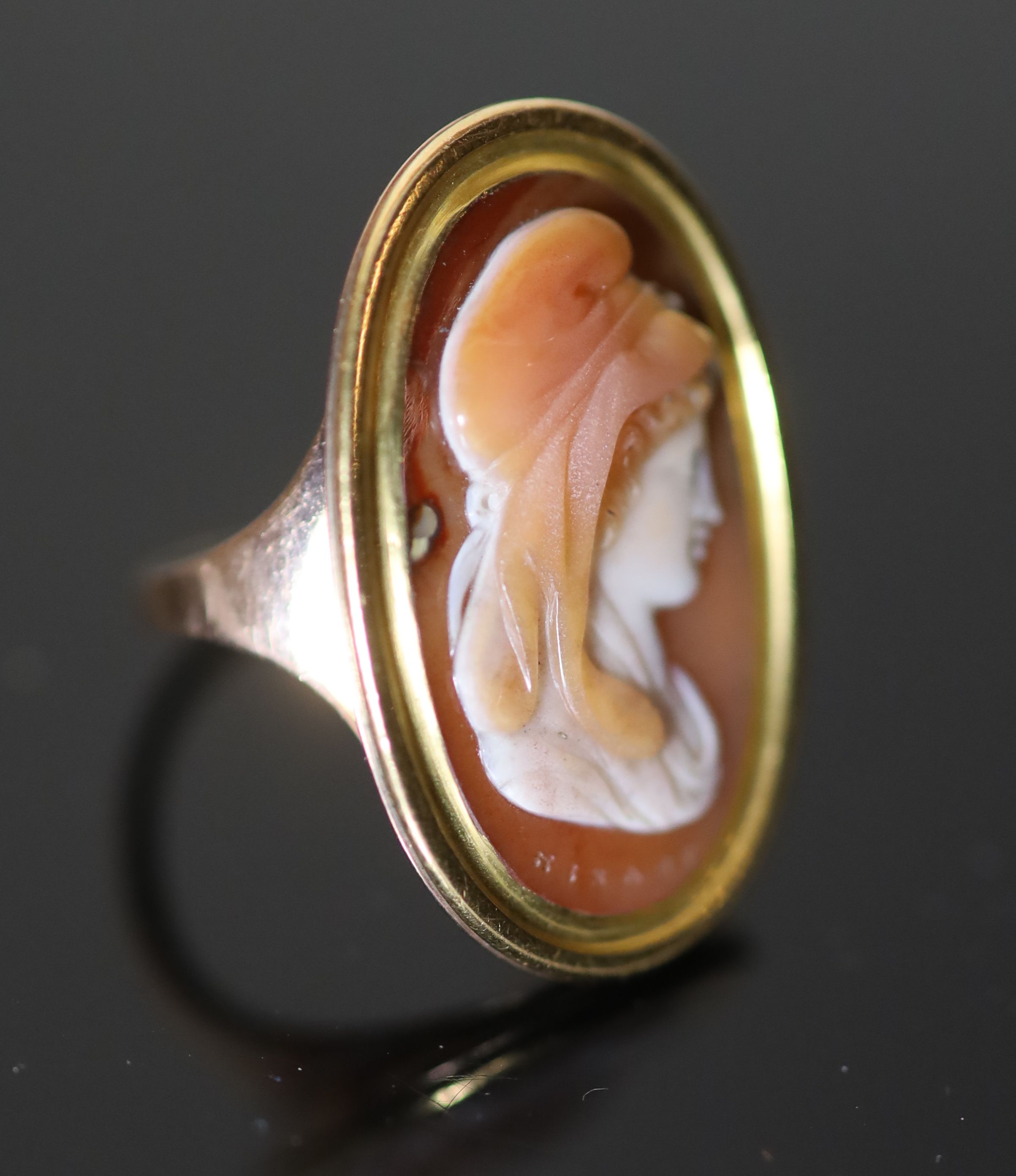 A 19th century gold and oval cameo sardonyx set ring,